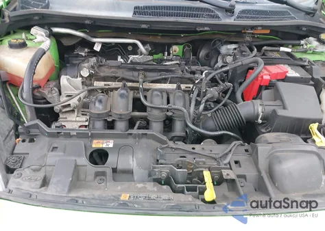 2015 Ford Fiesta Titanium z USA, uszkodzony, nr VIN 3FADP4CJ3FM105751